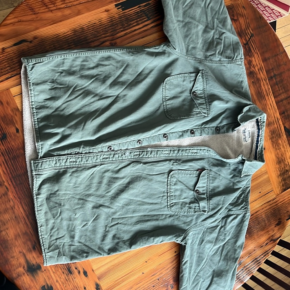 Levi’s men’s lined jacket, light olive green. XL with 2 chest pockets.
